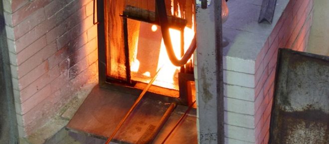 Guide to Glass-Melting Furnaces